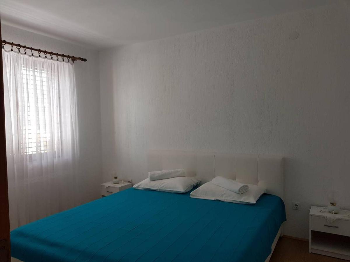 Apartman Ravlic Malinska Exterior foto
