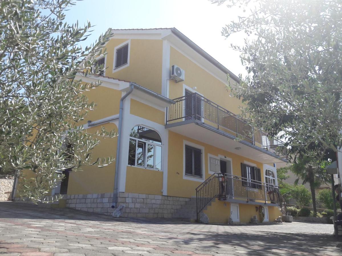 Apartman Ravlic Malinska Exterior foto