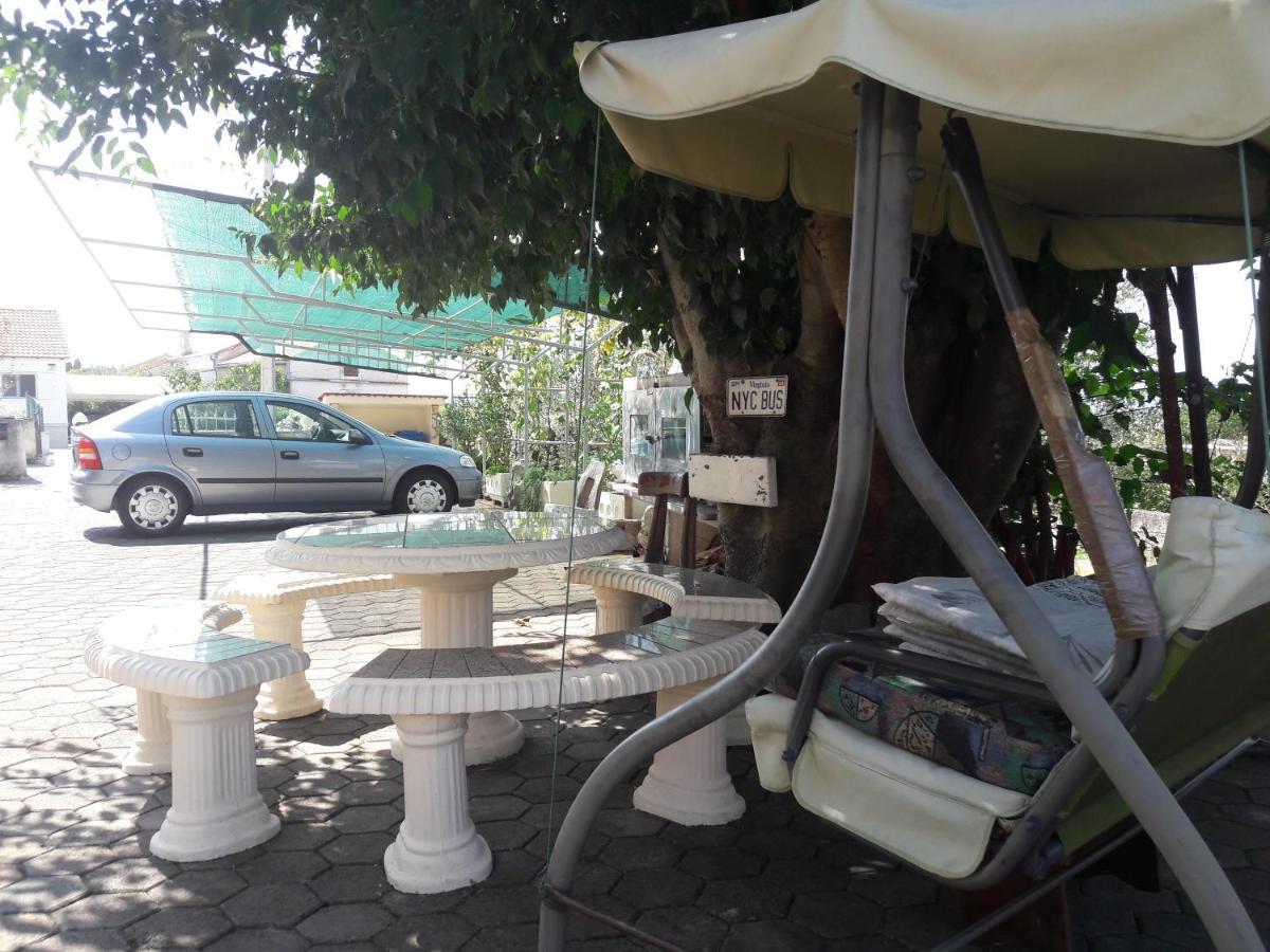 Apartman Ravlic Malinska Exterior foto